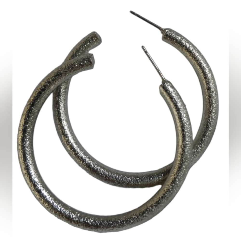 2 Pr. Textured Hoops